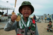小学生の優勝山田くんの金メダル